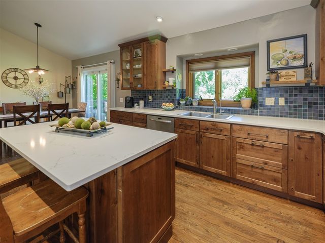 9951 Springwood Drive, Kalamazoo, MI 49009