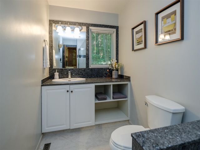 9951 Springwood Drive, Kalamazoo, MI 49009