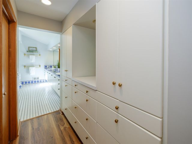 9951 Springwood Drive, Kalamazoo, MI 49009