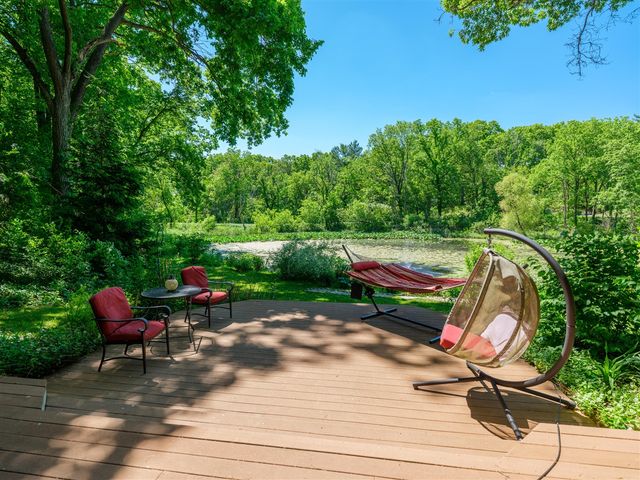 9951 Springwood Drive, Kalamazoo, MI 49009