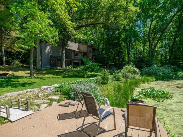 9951 Springwood Drive, Kalamazoo, MI 49009