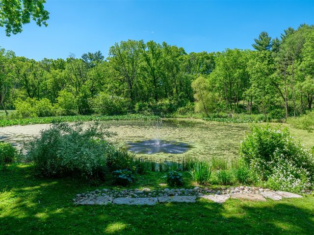 9951 Springwood Drive, Kalamazoo, MI 49009