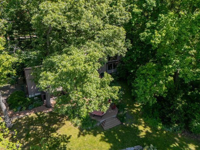 9951 Springwood Drive, Kalamazoo, MI 49009