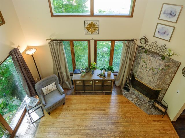 9951 Springwood Drive, Kalamazoo, MI 49009