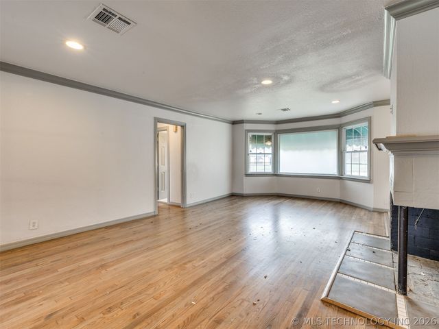 1923 N Elwood Avenue, Tulsa, OK 74106