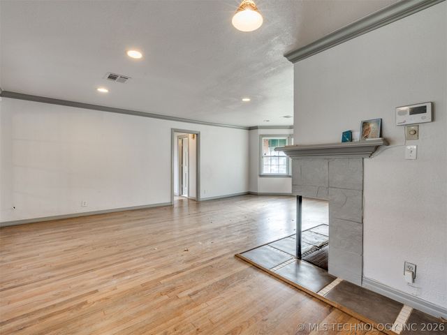 1923 N Elwood Avenue, Tulsa, OK 74106