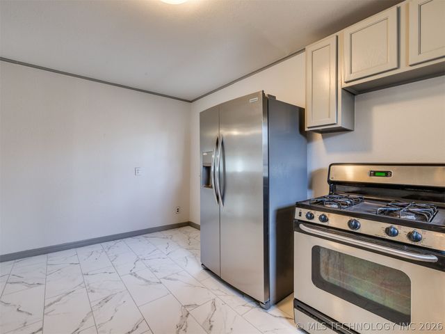 1923 N Elwood Avenue, Tulsa, OK 74106