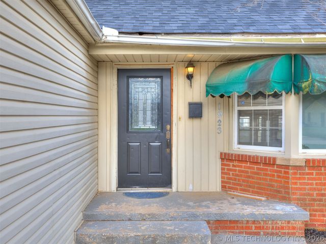 1923 N Elwood Avenue, Tulsa, OK 74106
