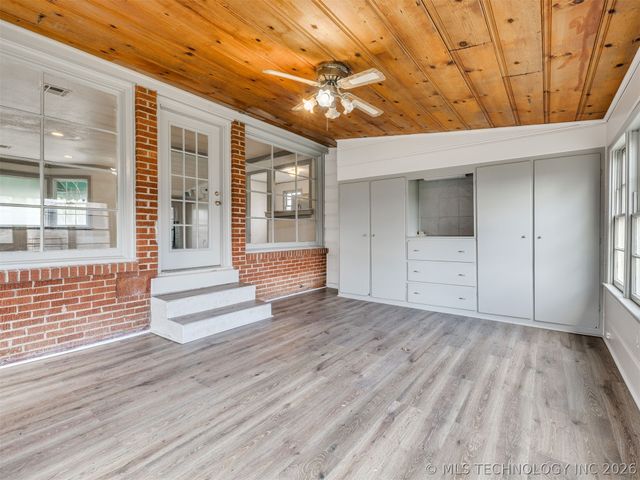 1923 N Elwood Avenue, Tulsa, OK 74106