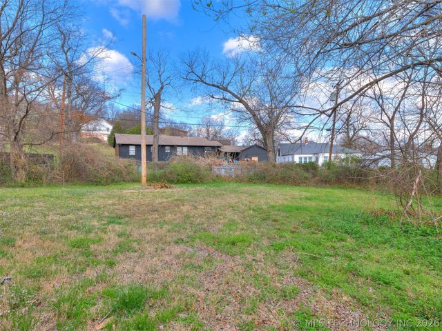 1923 N Elwood Avenue, Tulsa, OK 74106