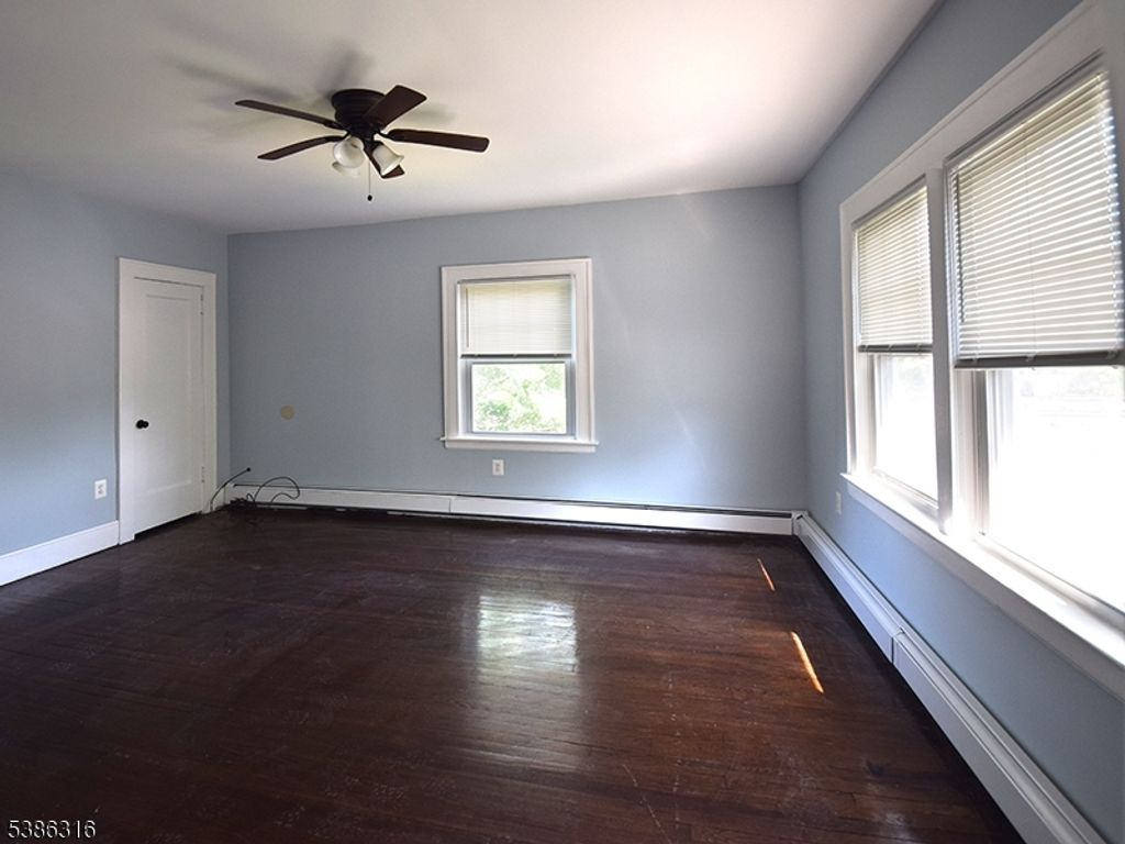 488 Heywood Ave, City Of Orange Twp., NJ 07050 — photo 2