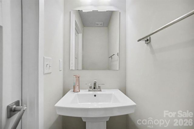 1419 Newell Towns Lane, Charlotte, NC 28262