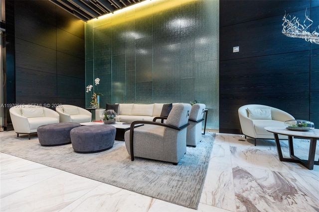 851 NE 1st Ave 2812, Miami, FL 33132