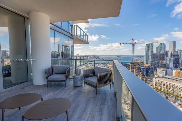 851 NE 1st Ave 2812, Miami, FL 33132