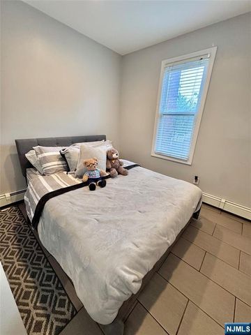 976 Main Avenue, Passaic, NJ 07055