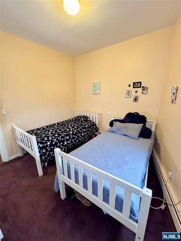 976 Main Avenue, Passaic, NJ 07055