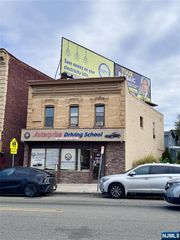 976 Main Avenue, Passaic, NJ 07055
