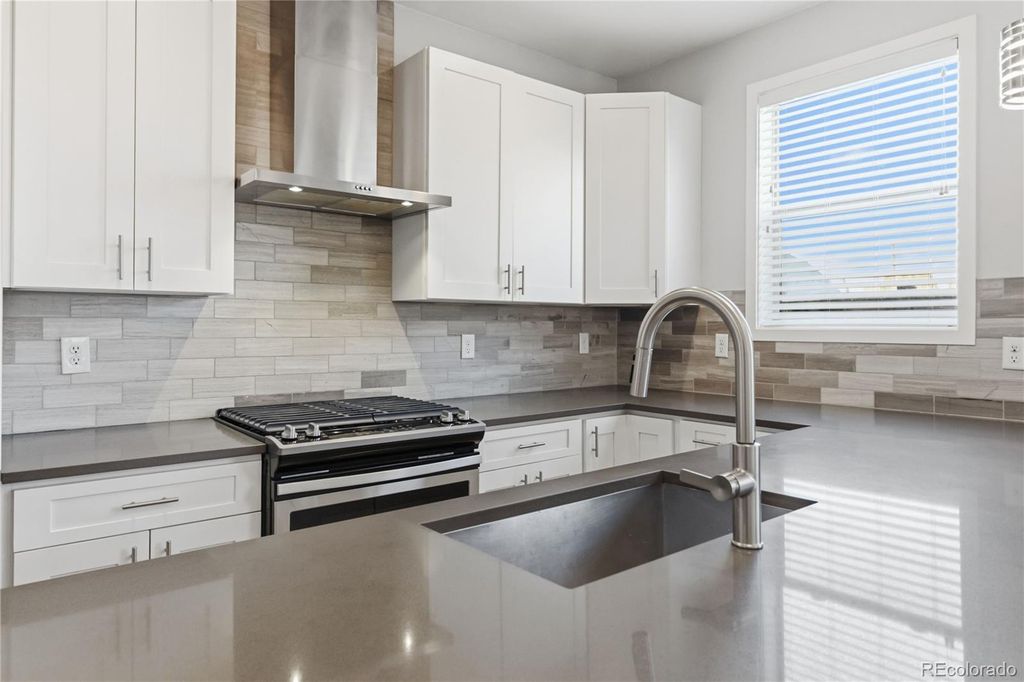 752 S Leyden Street, Denver, CO 80224