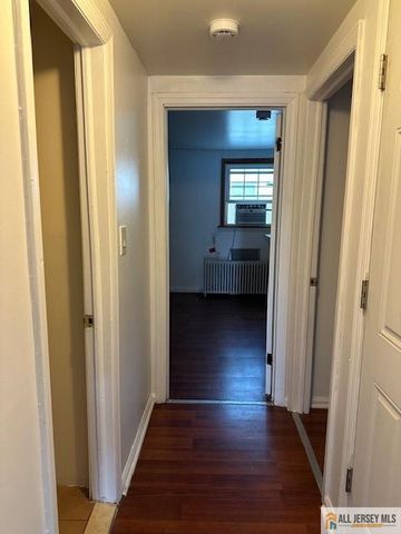 29 Harrison Avenue, Edison, NJ 08837