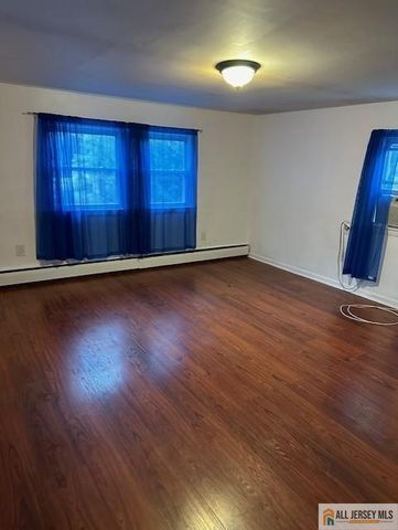 29 Harrison Avenue, Edison, NJ 08837