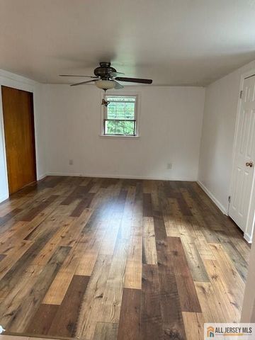 29 Harrison Avenue, Edison, NJ 08837