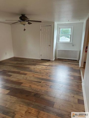 29 Harrison Avenue, Edison, NJ 08837