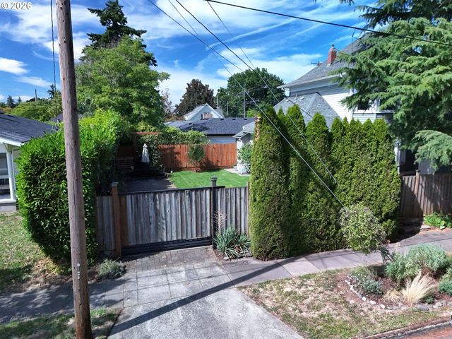 4131 Se 52ND Ave, Portland, OR 97206