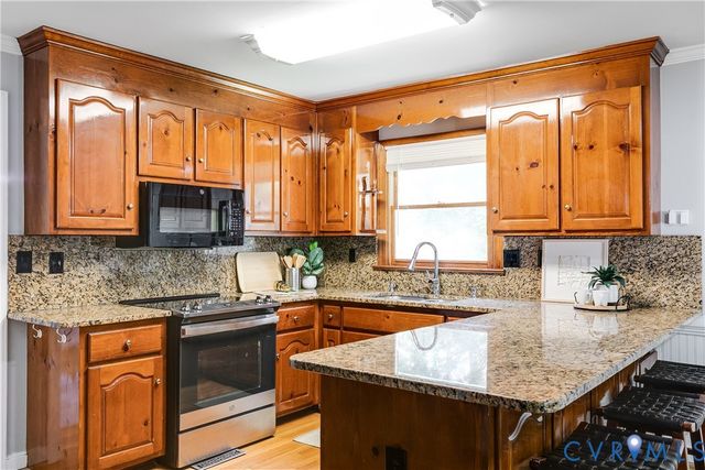 2420 Olde Queen Ter, Midlothian, VA 23113