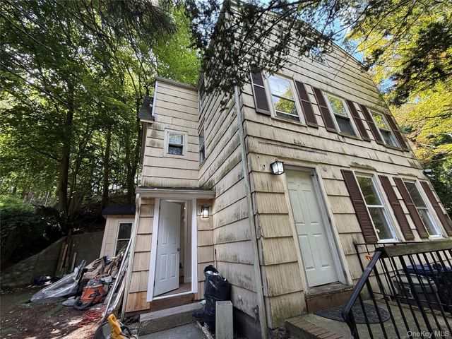 210 Fort Salonga Road, Northport, NY 11768