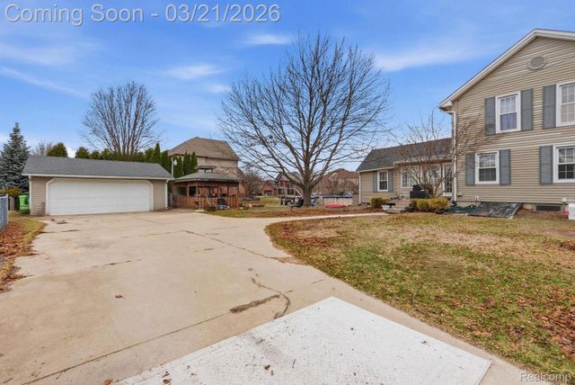 49777 Card Road, Macomb Township, MI 48044