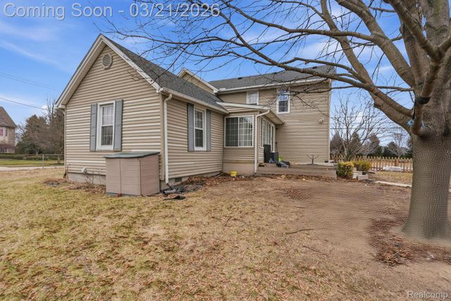49777 Card Road, Macomb Township, MI 48044