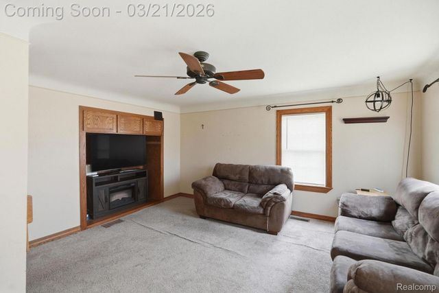 49777 Card Road, Macomb Township, MI 48044