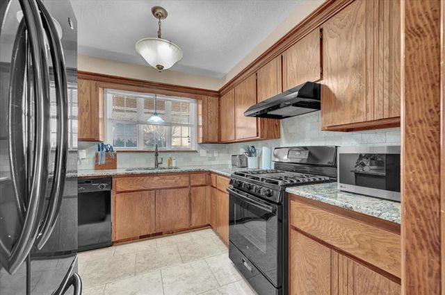 3799 Apex Court, Norman, OK 73072