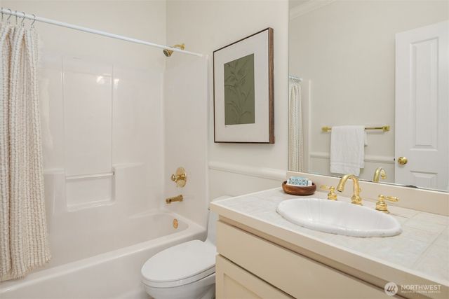 1543 NE Iris Street, Issaquah, WA 98029