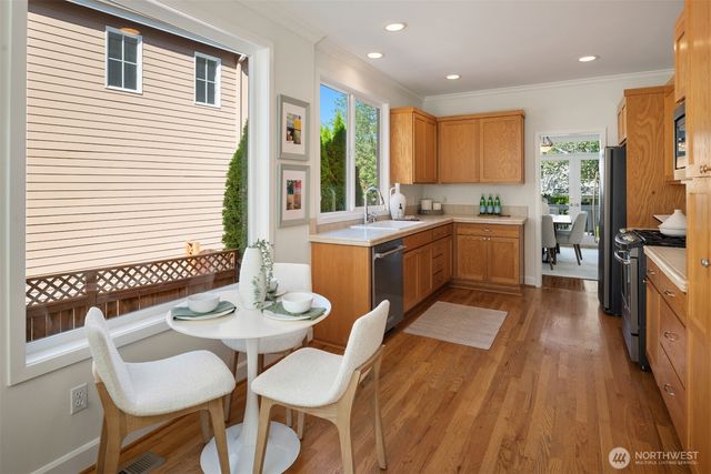 1543 NE Iris Street, Issaquah, WA 98029