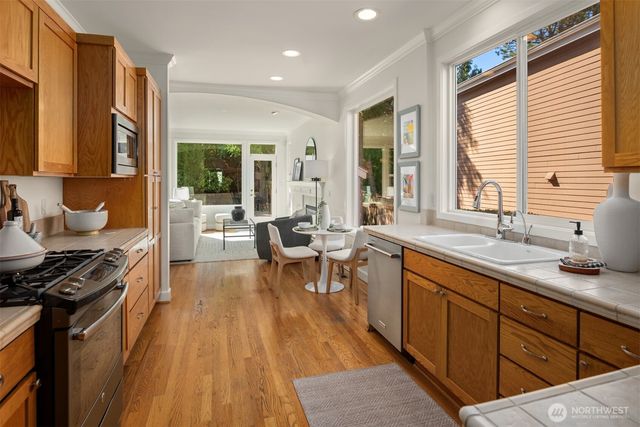 1543 NE Iris Street, Issaquah, WA 98029