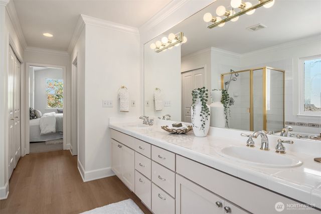 1543 NE Iris Street, Issaquah, WA 98029