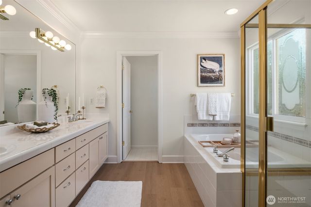 1543 NE Iris Street, Issaquah, WA 98029