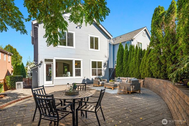 1543 NE Iris Street, Issaquah, WA 98029