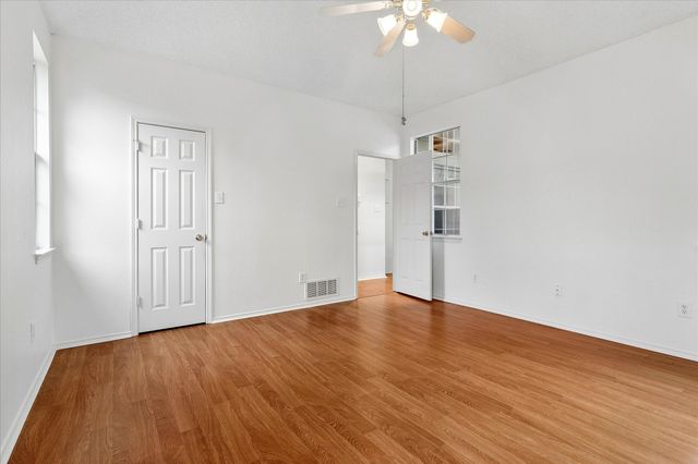 1232 Wildflower Lane, Mesquite, TX 75249