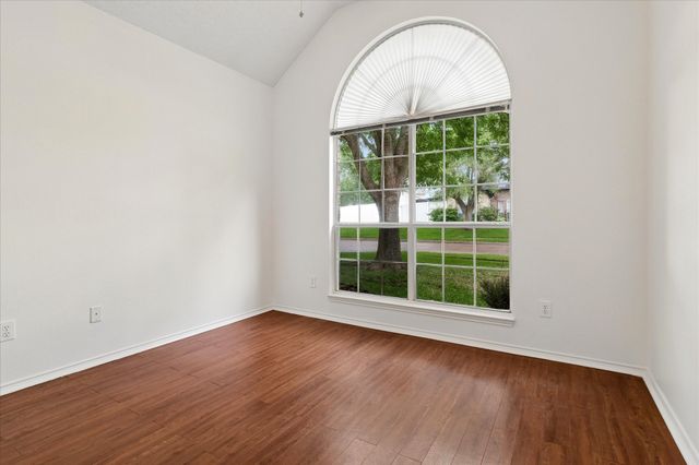 1232 Wildflower Lane, Mesquite, TX 75249