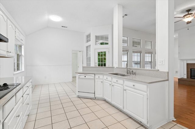 1232 Wildflower Lane, Mesquite, TX 75249