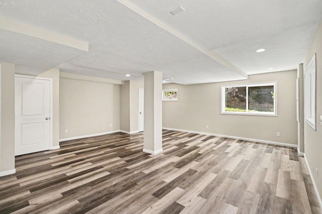229 Sydelle Avenue, Kalamazoo Twp, MI 49006
