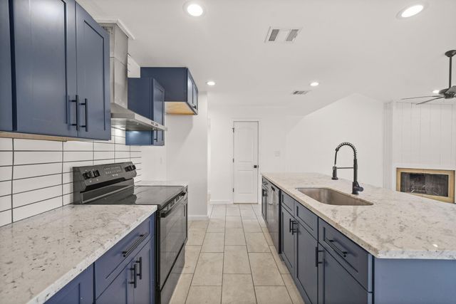 4428 Stanford Court, Houston, TX 77041