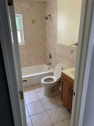42 Benburb Street, Amityville, NY 11701