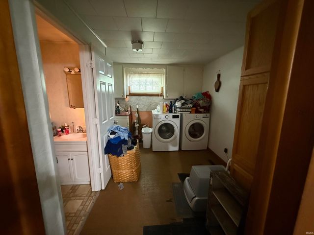 407 N West Street, Odon, IN 47562
