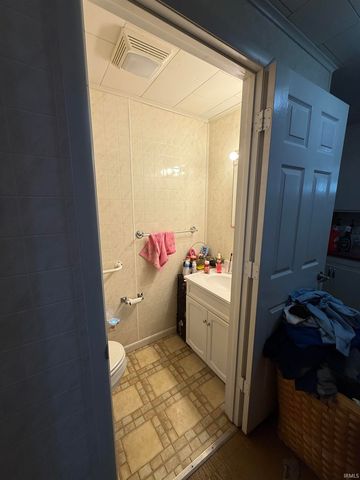 407 N West Street, Odon, IN 47562