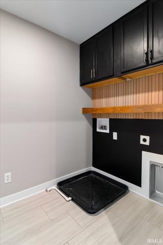 5093 Jackson Drive, Newburgh, IN 47630