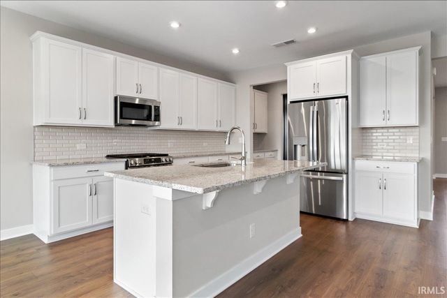 5093 Jackson Drive, Newburgh, IN 47630