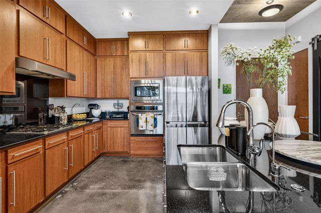 3030 Bryan Street 306, Dallas, TX 75204